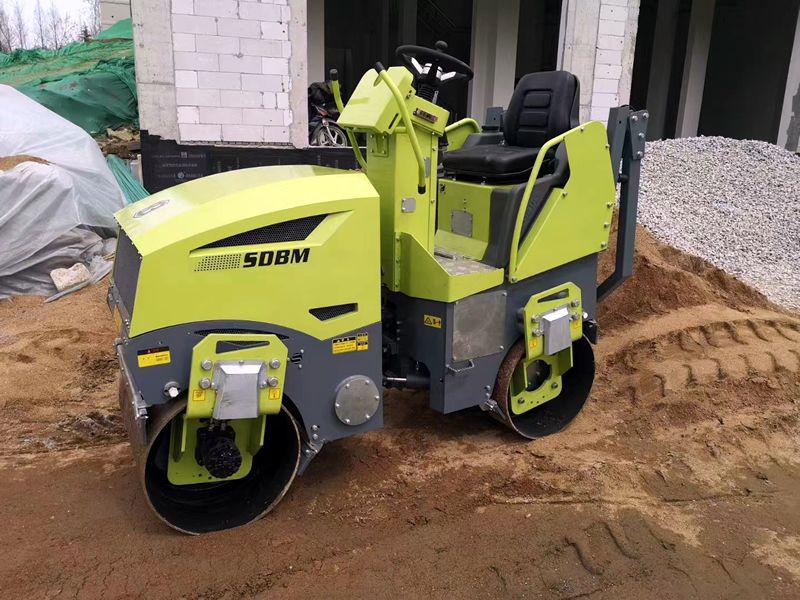 奔馬小型壓路機土方壓實、溝槽回填施工案例